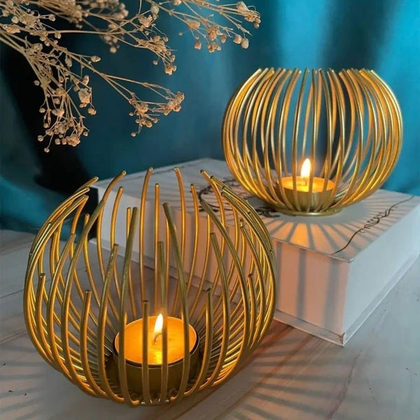 Elegant Golden Metal Candle Holder – Modern Abstract Design