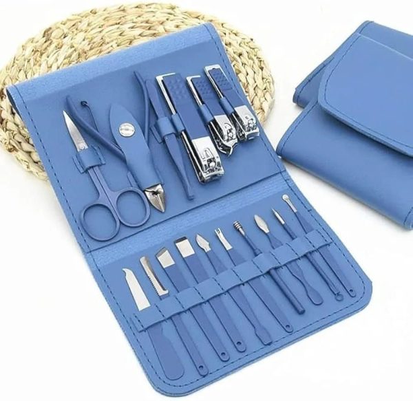 16-Pcs Stainless Steel Manicure Pedicure Set with Leather Case (Random Color)